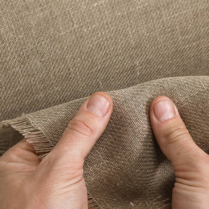 200g 2x2 Twill Flax Fibre Cloth Composite Reinforcement in Hand